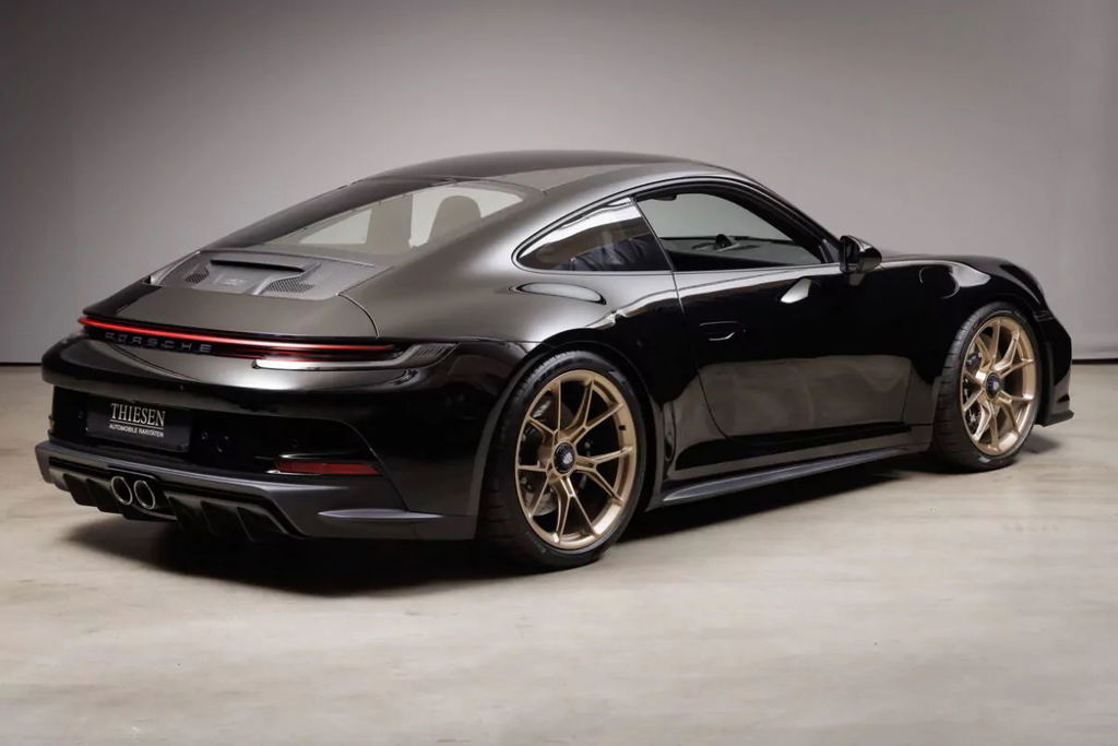 Porsche 992 GT3 Touring