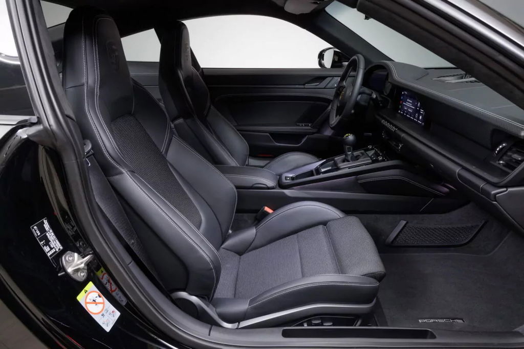 Porsche 992 GT3 Touring