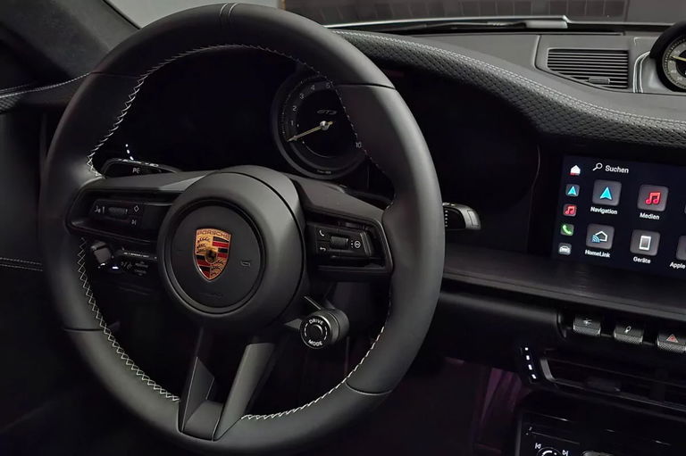 Porsche 992 GT3 Touring