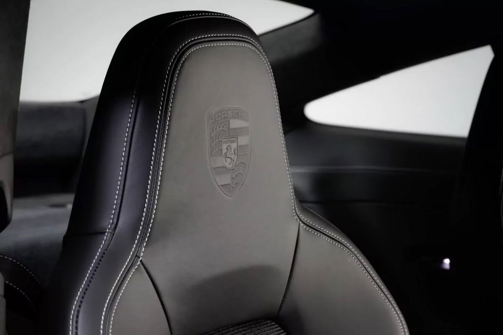 Porsche 992 GT3 Touring