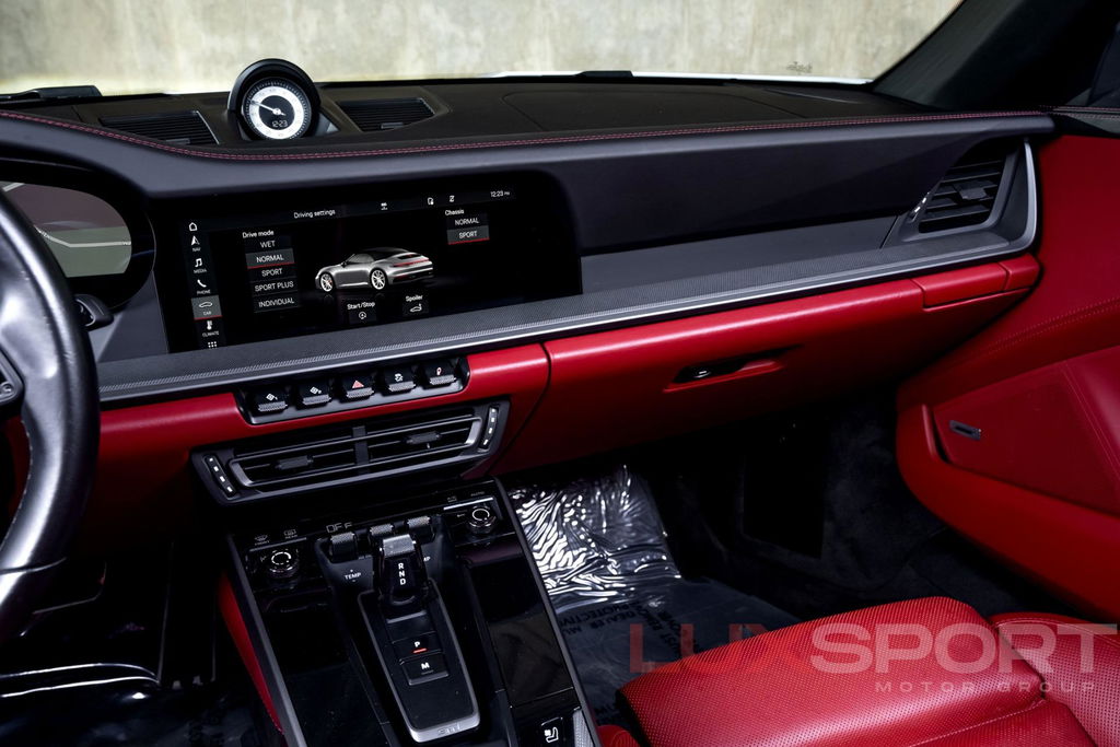 Porsche 992 Carrera S