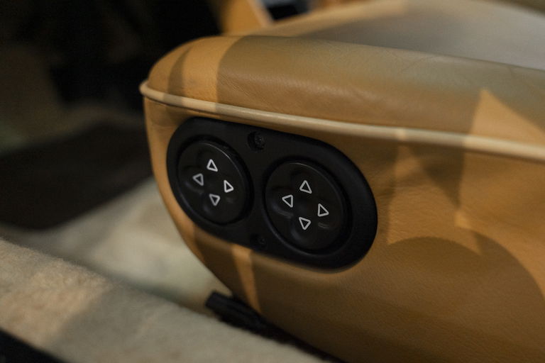 Porsche 911 Turbo 3.3 (US)