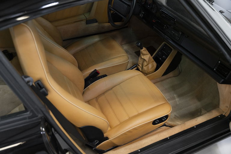 Porsche 911 Turbo 3.3 (US)