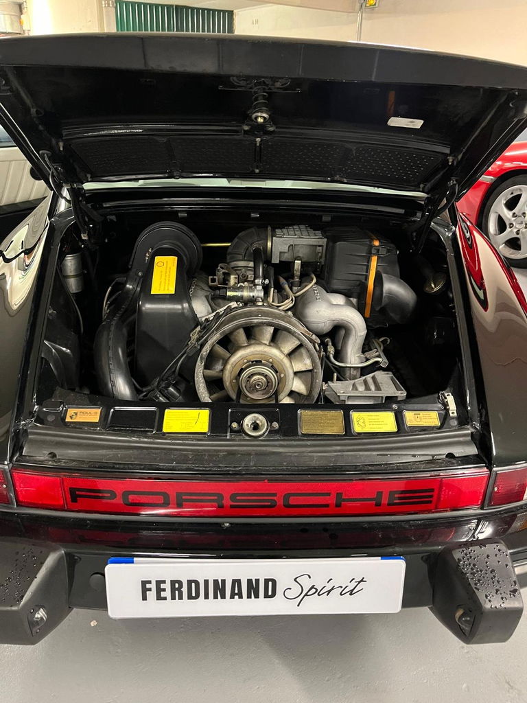 Porsche 911 Carrera 3.2