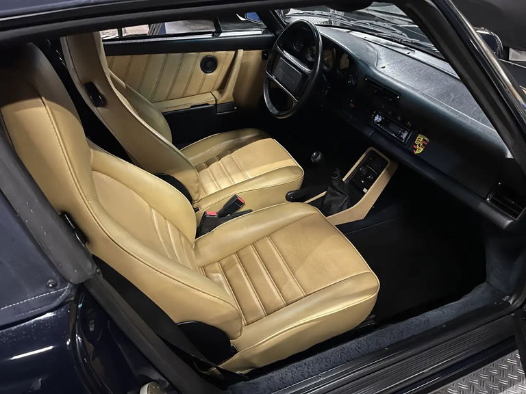 Porsche 911 Carrera 3.2