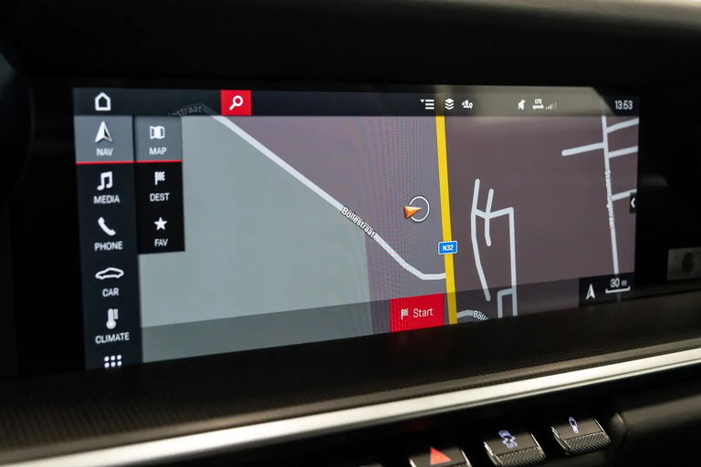 Porsche 992 Carrera 4S