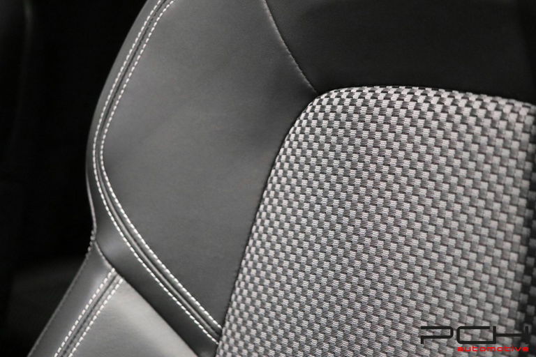 Porsche 992 Carrera 4