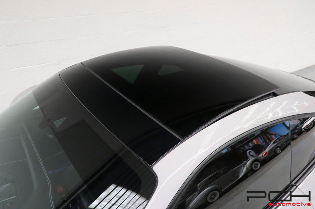 Porsche 992 Carrera 4