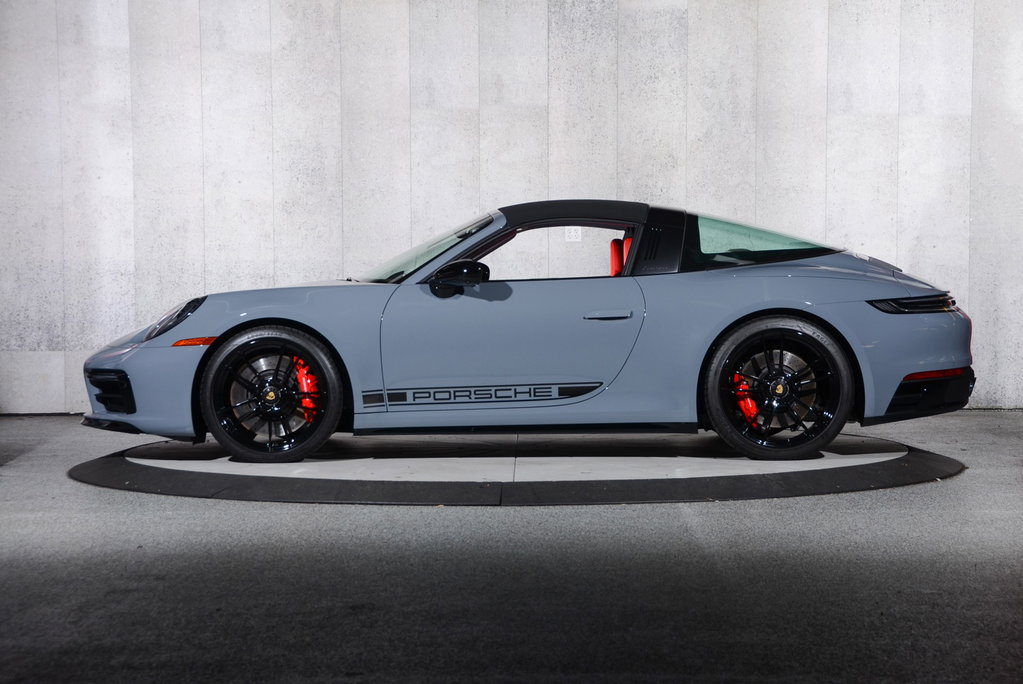 Porsche 992 Targa 4 GTS