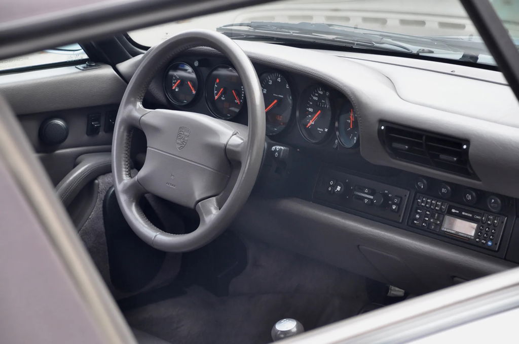 Porsche 993 Carrera 4