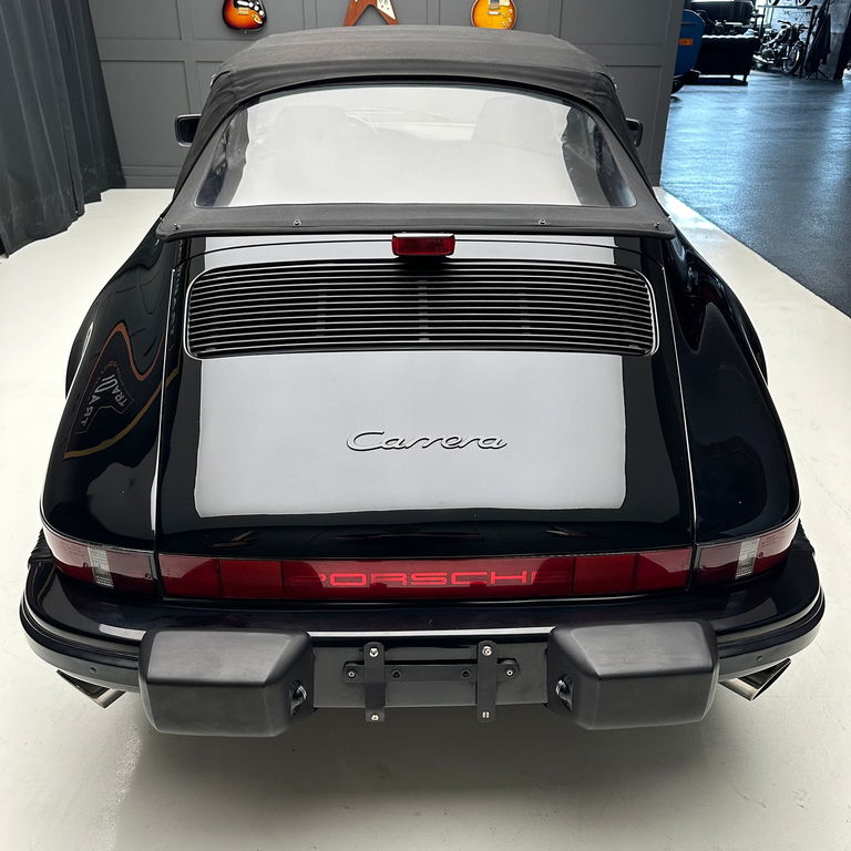 Porsche 911 Carrera 3.2 (US)