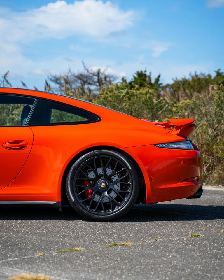 Porsche 991.2 Carrera GTS
