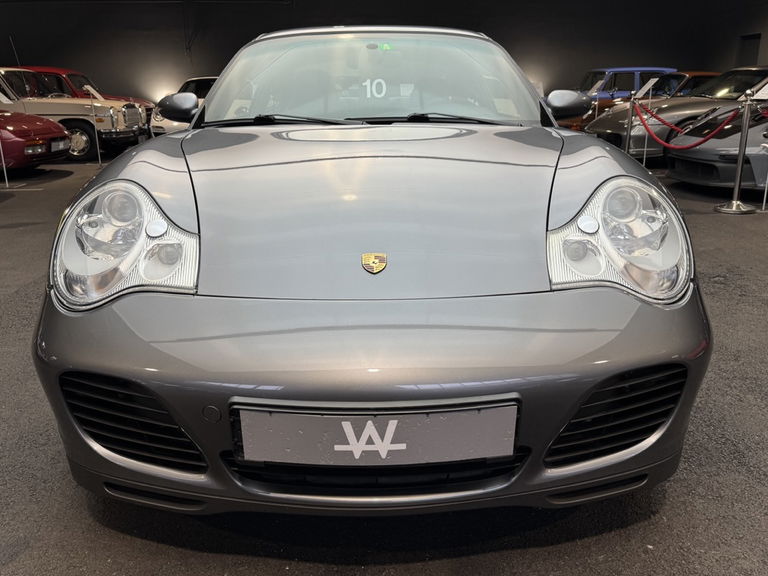 Porsche 996 Carrera 4