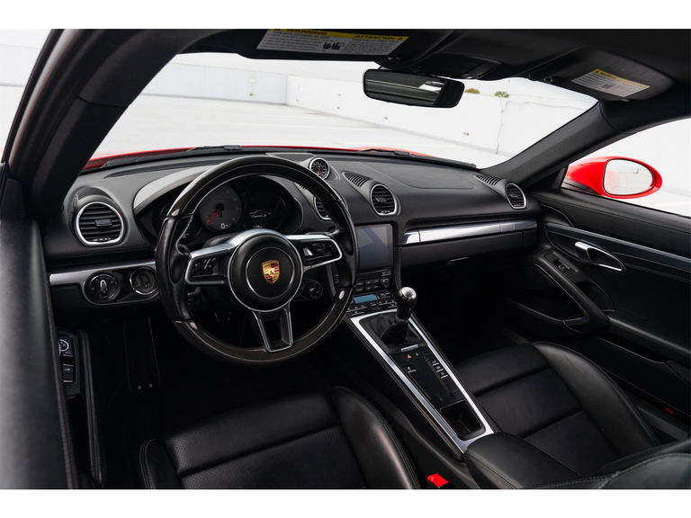 Porsche 718 Cayman S