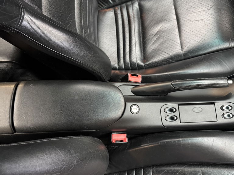 Porsche 996 Carrera 4