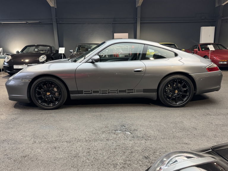 Porsche 996 Carrera 4