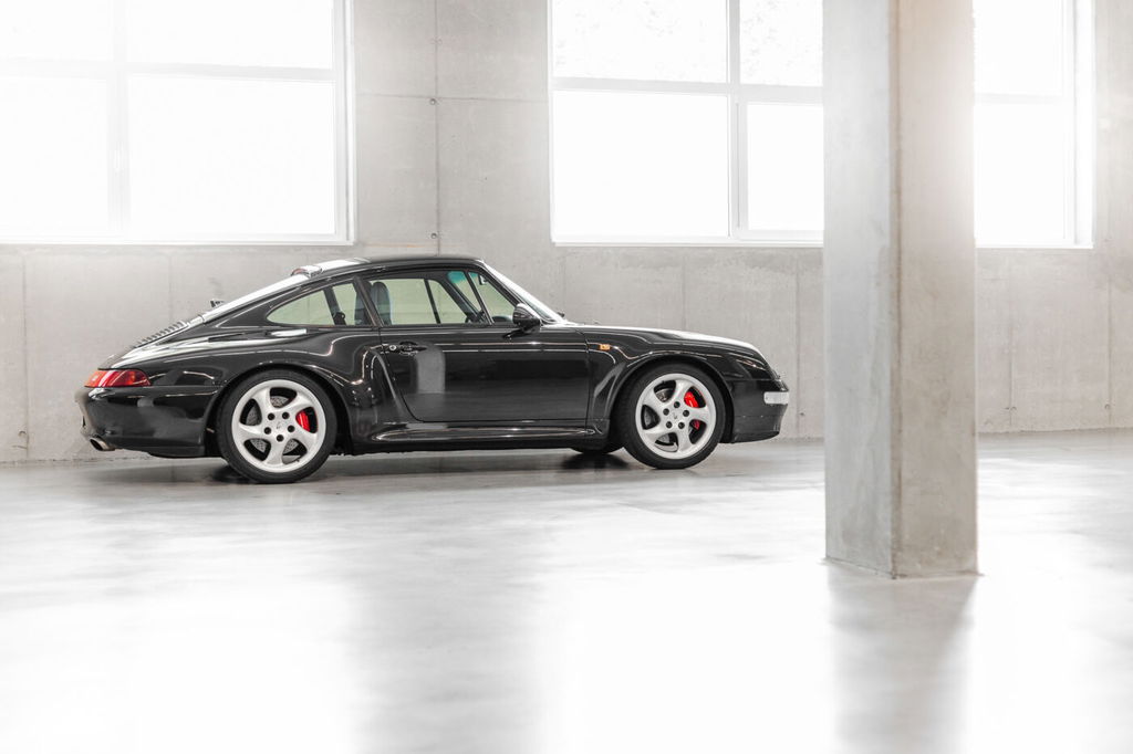 Porsche 993 Carrera 4S