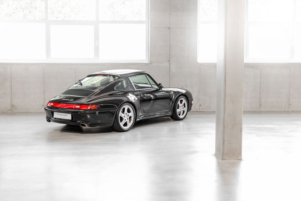 Porsche 993 Carrera 4S
