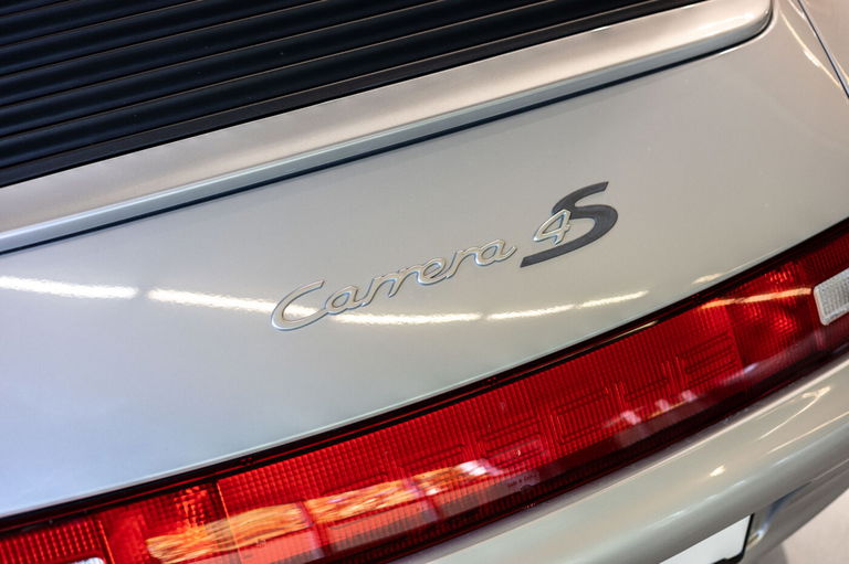Porsche 993 Carrera 4S