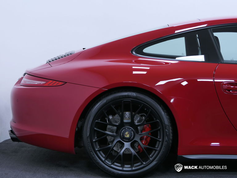Porsche 991 Carrera GTS