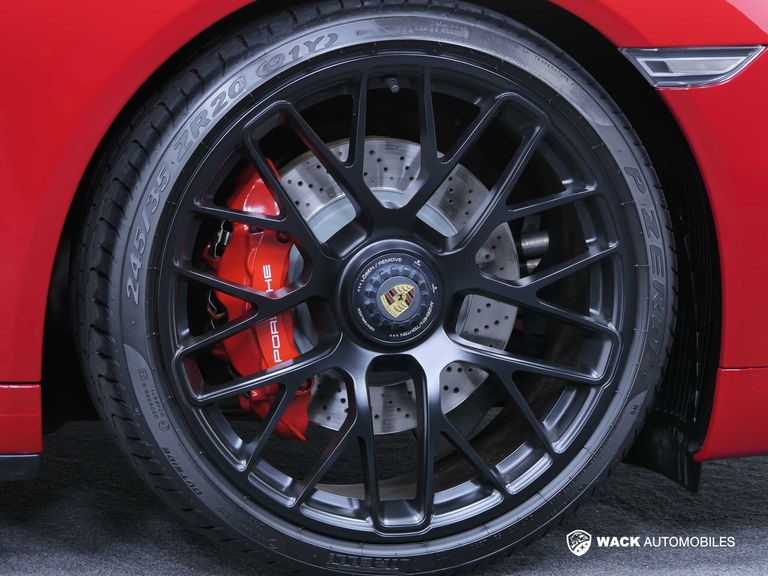 Porsche 991 Carrera GTS