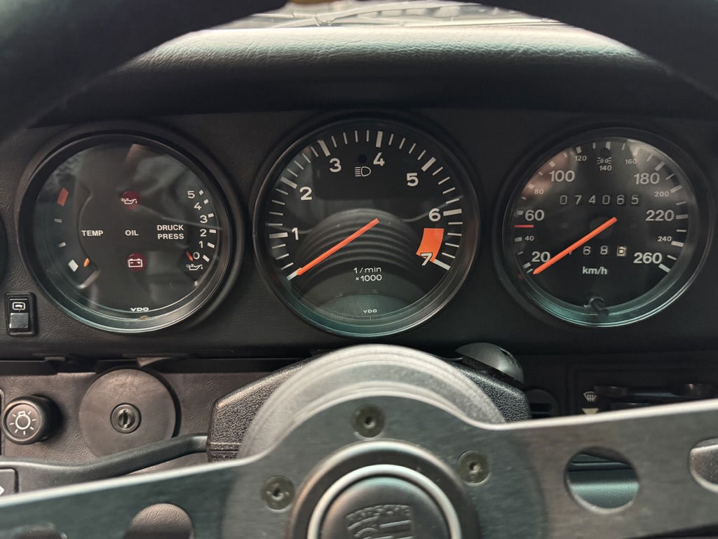 Porsche 911 Carrera 3.2