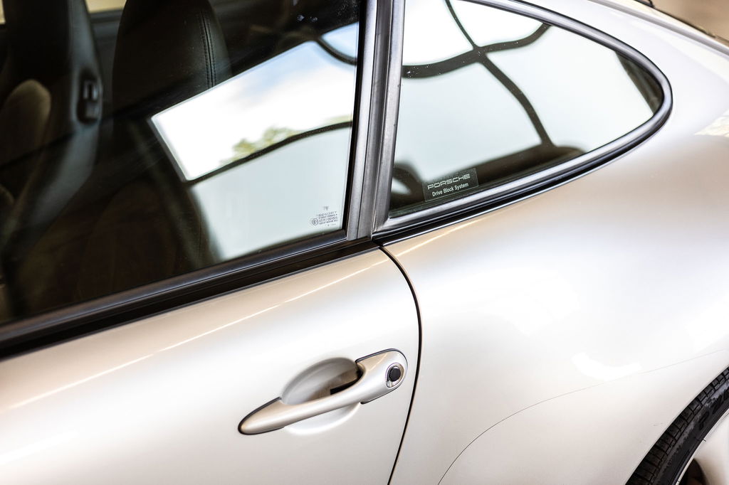 Porsche 993 Carrera 4S