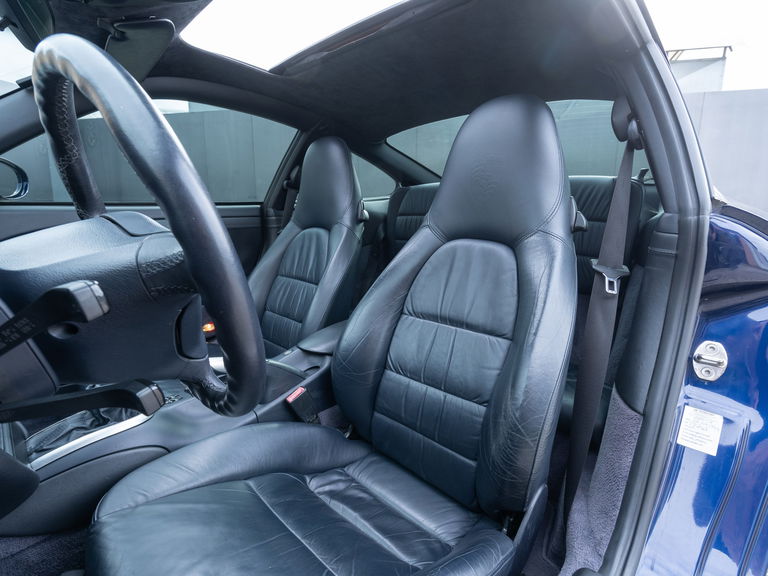 Porsche 996 Carrera 4