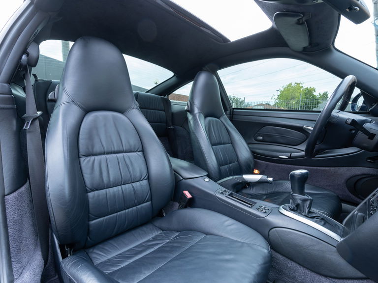 Porsche 996 Carrera 4