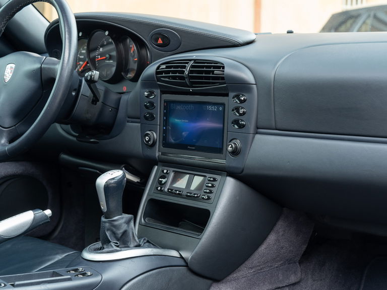 Porsche 996 Carrera 4