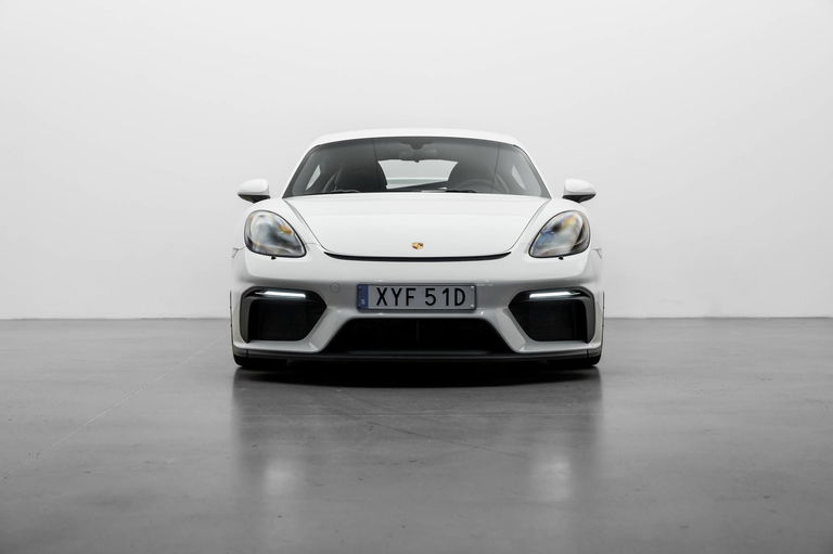 Porsche 718 Cayman GT4