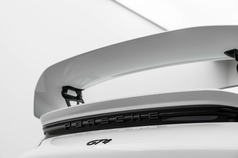 Porsche 718 Cayman GT4