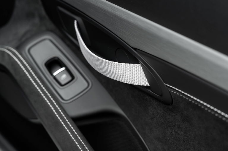 Porsche 718 Cayman GT4