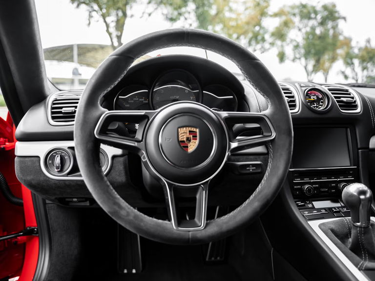 Porsche 981 Cayman GT4