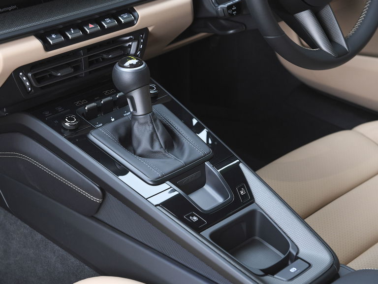 Porsche 992 GT3 Touring