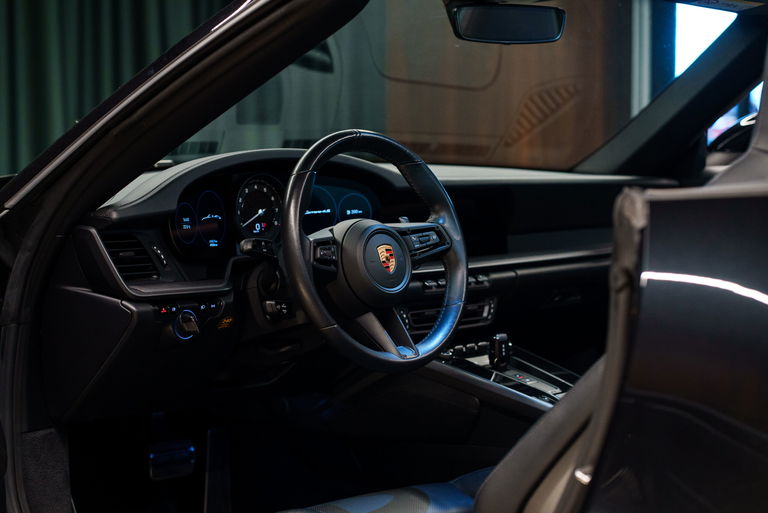 Porsche 992 Carrera 4S