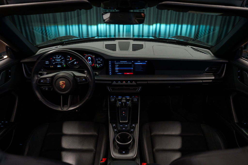 Porsche 992 Carrera 4S