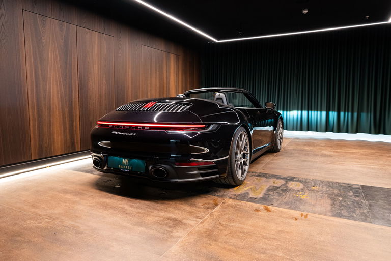 Porsche 992 Carrera 4S