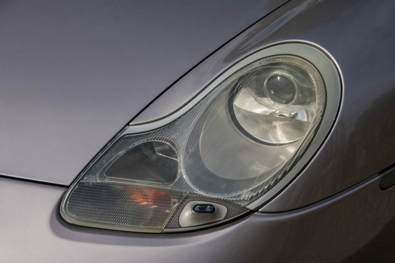 Porsche 996 Carrera 4