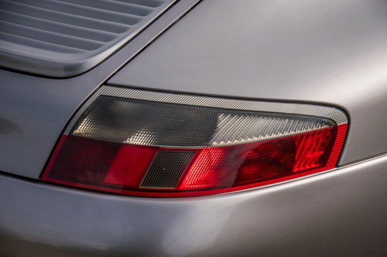 Porsche 996 Carrera 4