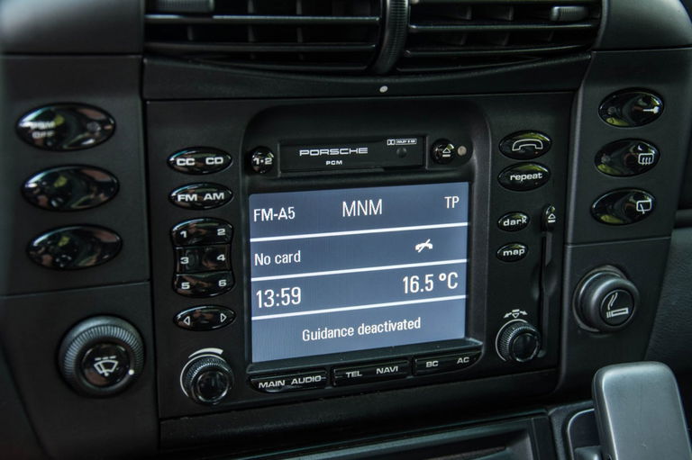 Porsche 996 Carrera 4