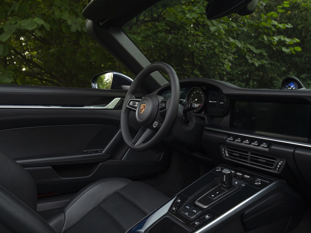 Porsche 992 Carrera 4S