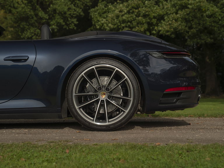 Porsche 992 Carrera 4S