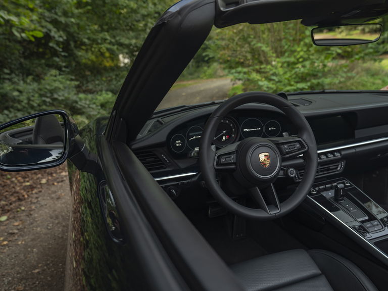 Porsche 992 Carrera 4S