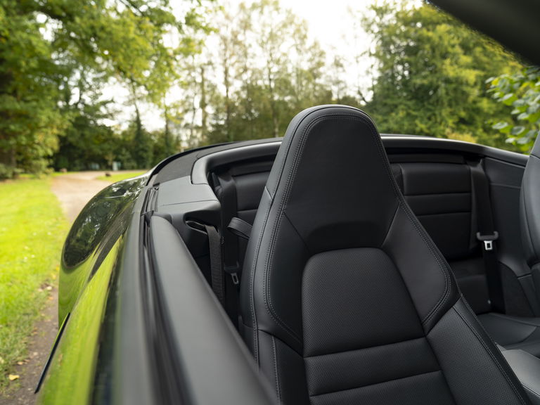 Porsche 992 Carrera 4S