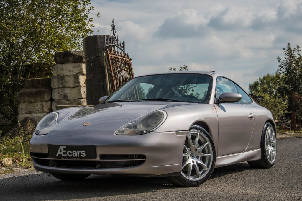 Porsche 996 Carrera 4