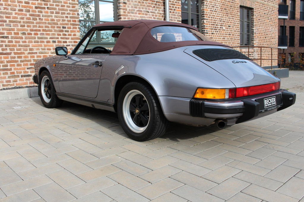 Porsche 911 Carrera 3.2