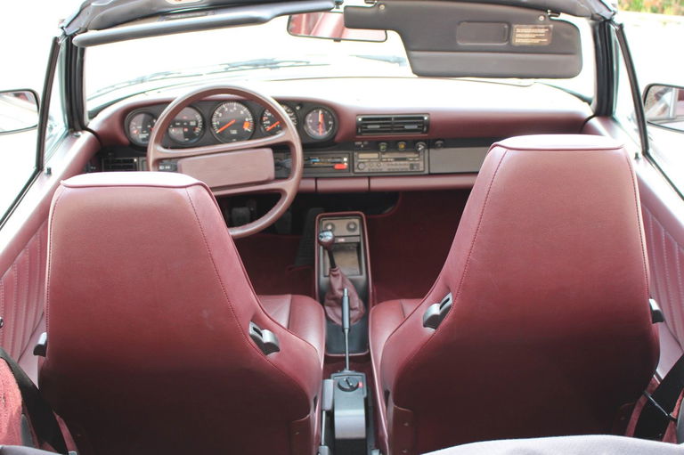 Porsche 911 Carrera 3.2