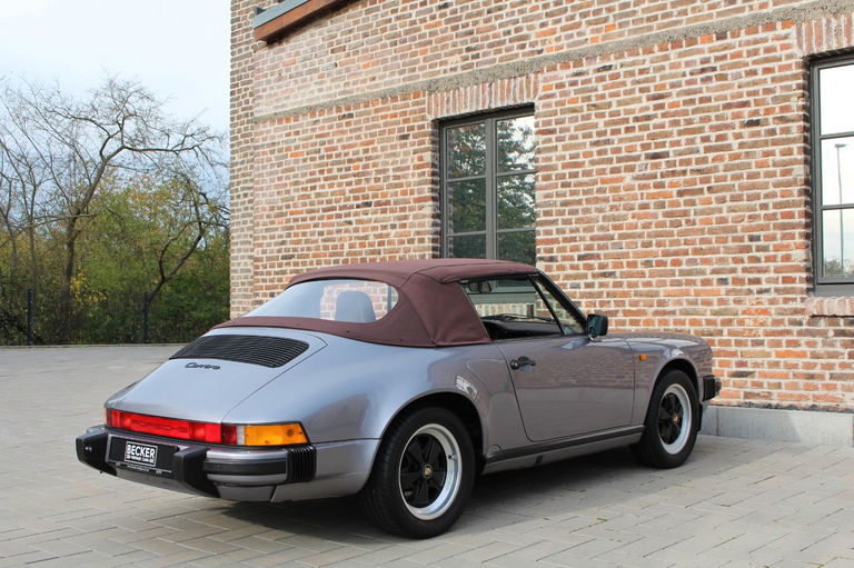 Porsche 911 Carrera 3.2