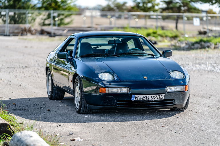 Porsche 928 GT